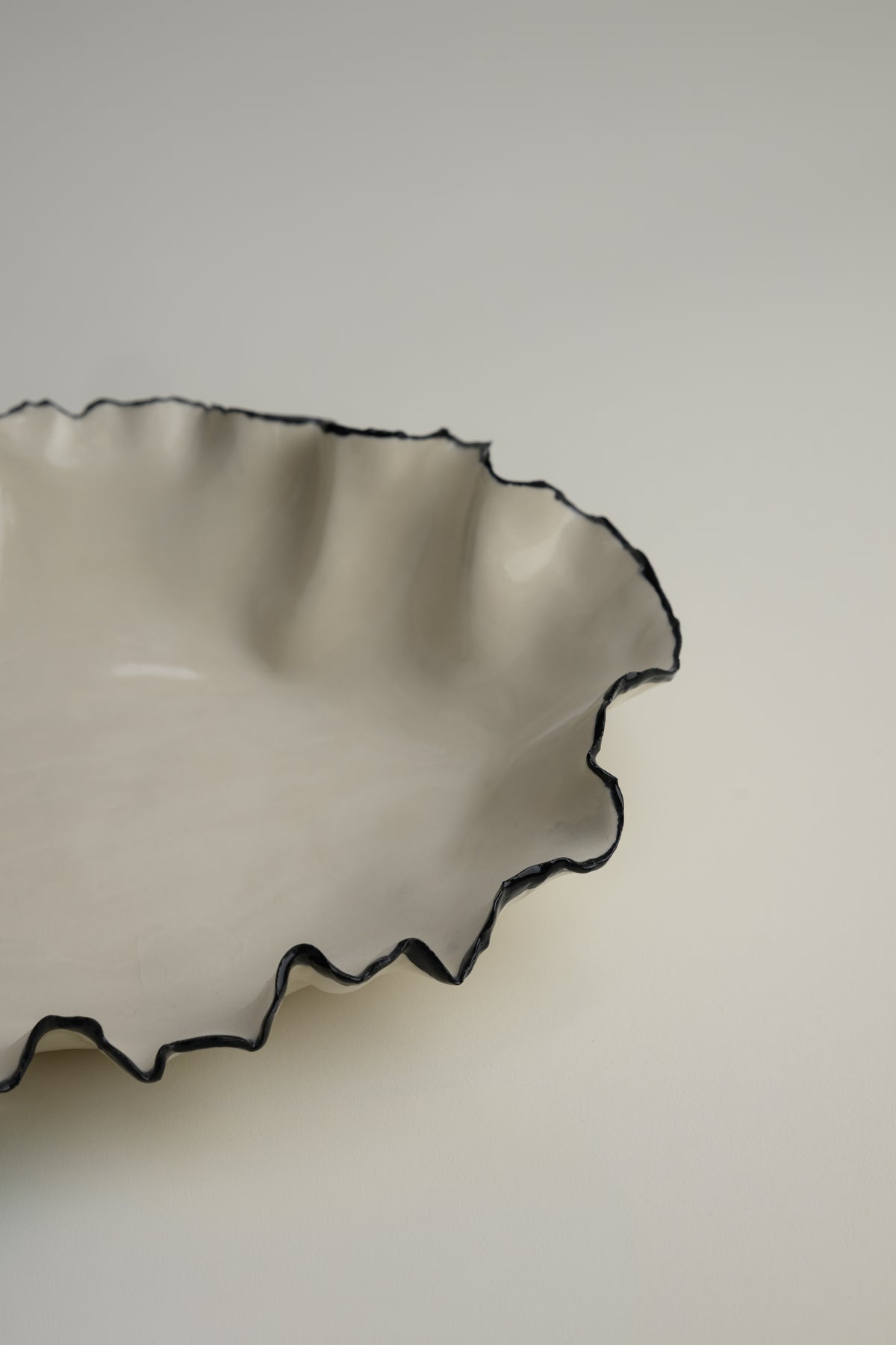 Oval Ruffled Serving Bowl